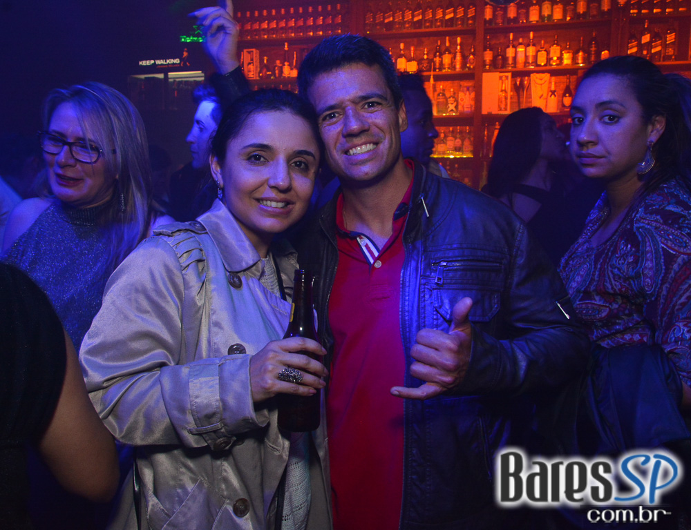 Noite do Pirulito com muito flash back animou o Akbar Lounge e Disco Noite do Pirulito com muito flash back animou o Akbar Lounge e Disco