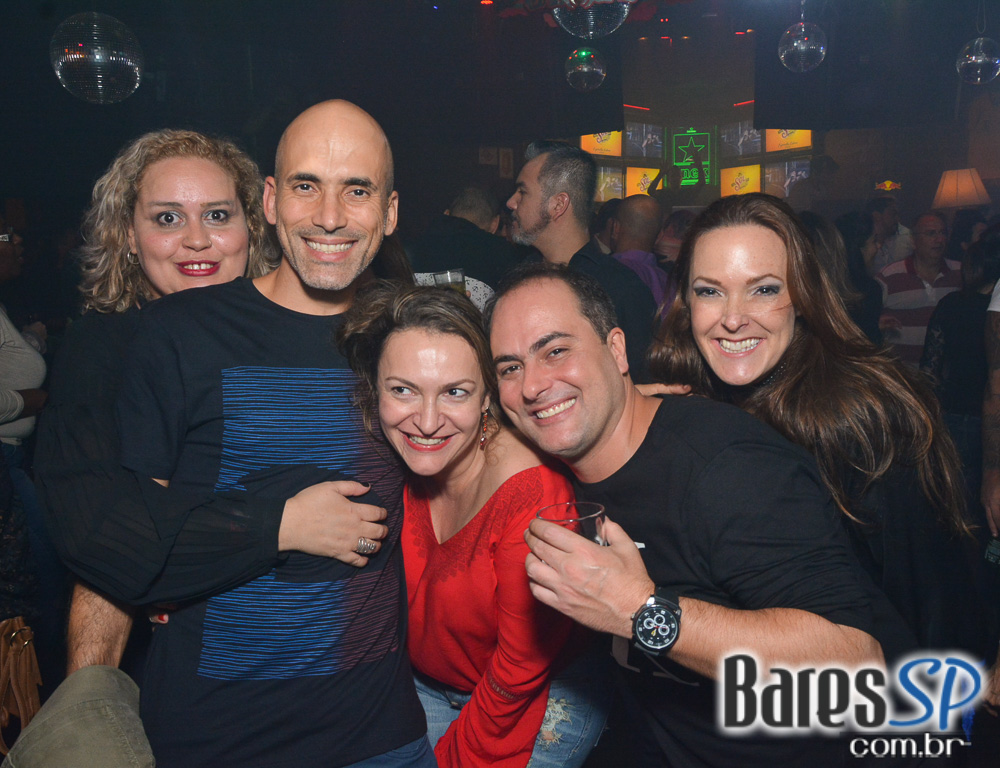 Noite do Pirulito com muito flash back animou o Akbar Lounge e Disco Noite do Pirulito com muito flash back animou o Akbar Lounge e Disco