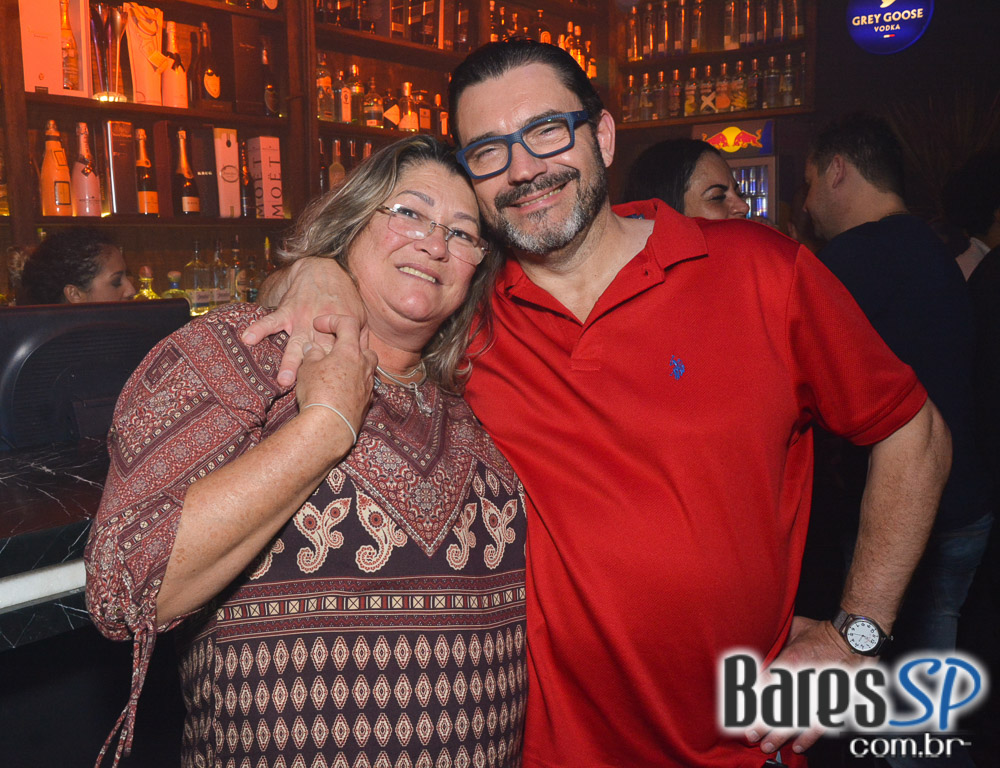 Noite do Pirulito com muito flash back animou o Akbar Lounge e Disco Noite do Pirulito com muito flash back animou o Akbar Lounge e Disco