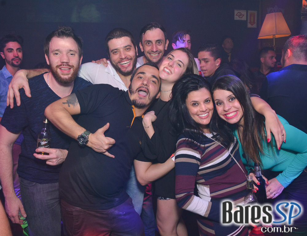 Noite do Pirulito com muito flash back animou o Akbar Lounge e Disco Noite do Pirulito com muito flash back animou o Akbar Lounge e Disco