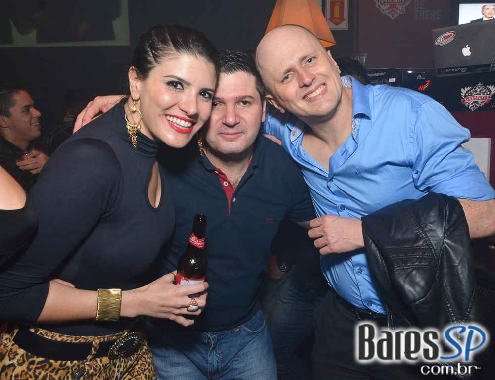 Noite do Pirulito com muito flash back animou o Akbar Lounge e Disco Noite do Pirulito com muito flash back animou o Akbar Lounge e Disco