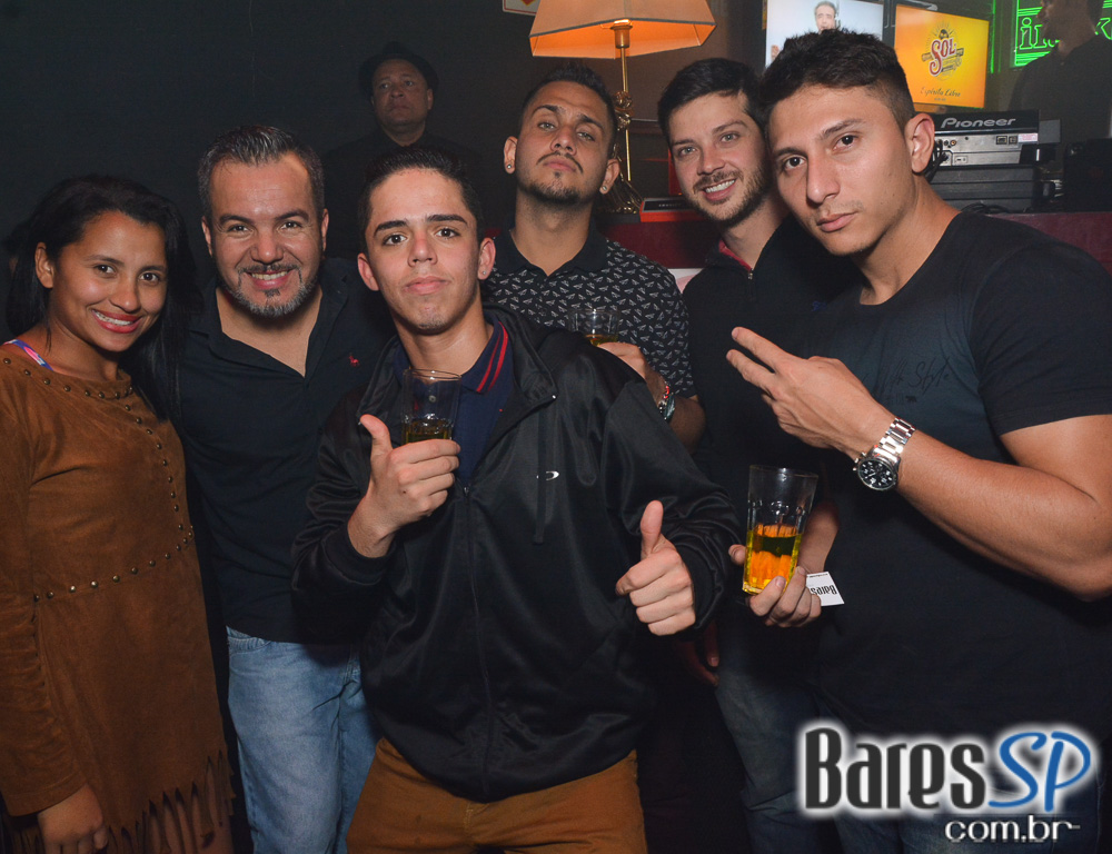 Noite do Pirulito com muito flash back animou o Akbar Lounge e Disco Noite do Pirulito com muito flash back animou o Akbar Lounge e Disco