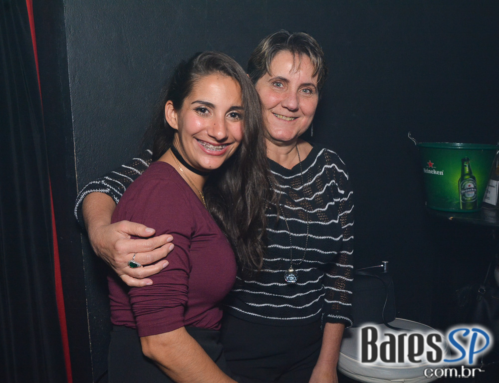 Noite do Pirulito com muito flash back animou o Akbar Lounge e Disco Noite do Pirulito com muito flash back animou o Akbar Lounge e Disco