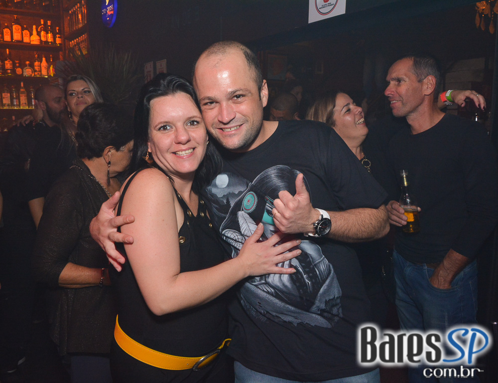 Noite do Pirulito com muito flash back animou o Akbar Lounge e Disco Noite do Pirulito com muito flash back animou o Akbar Lounge e Disco