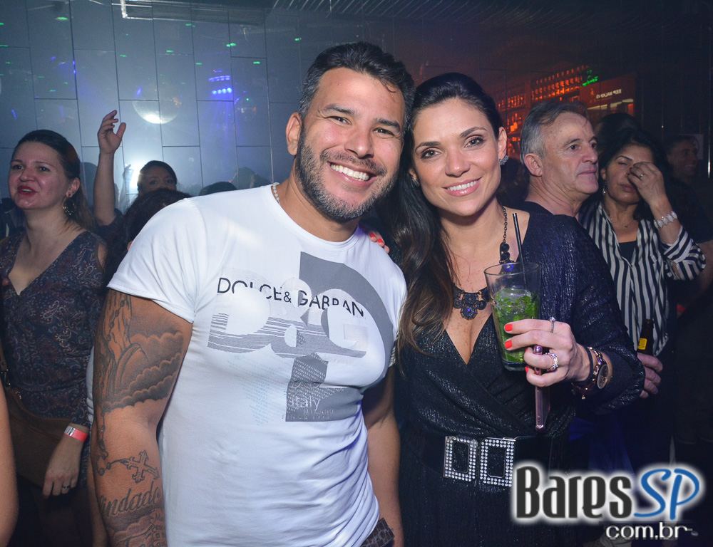 Noite do Pirulito com muito flash back animou o Akbar Lounge e Disco Noite do Pirulito com muito flash back animou o Akbar Lounge e Disco