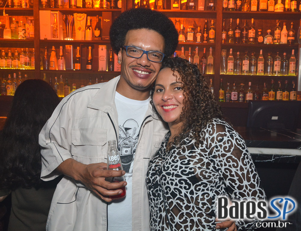 Noite do Pirulito com muito flash back animou o Akbar Lounge e Disco Noite do Pirulito com muito flash back animou o Akbar Lounge e Disco