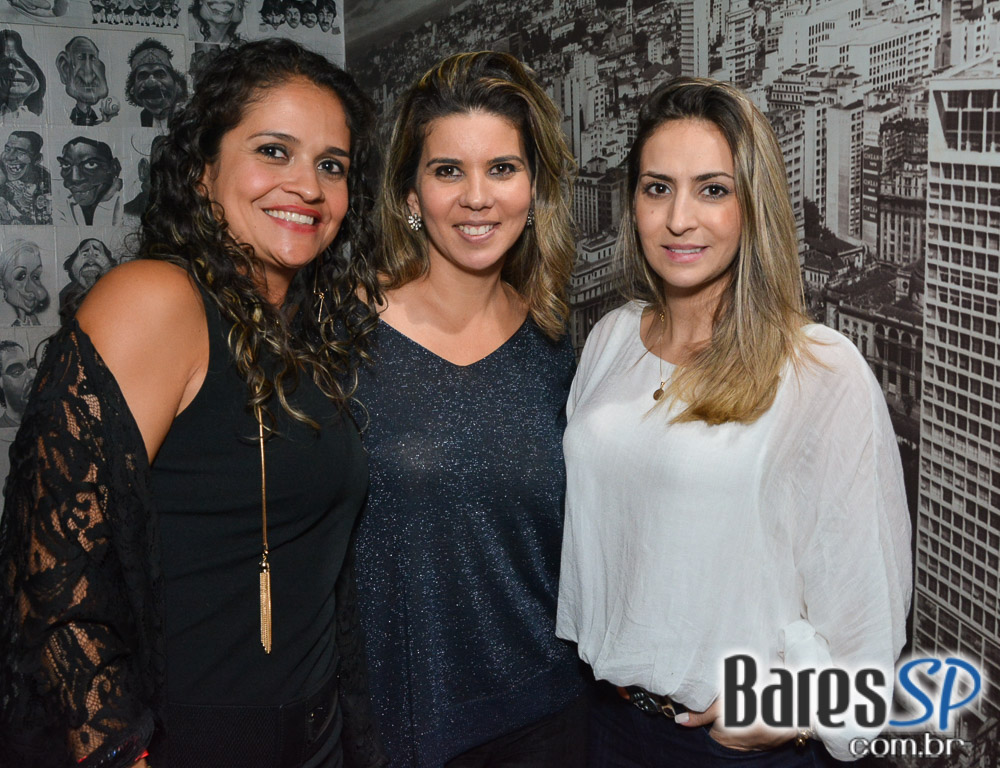 Noite do Pirulito com muito flash back animou o Akbar Lounge e Disco Noite do Pirulito com muito flash back animou o Akbar Lounge e Disco