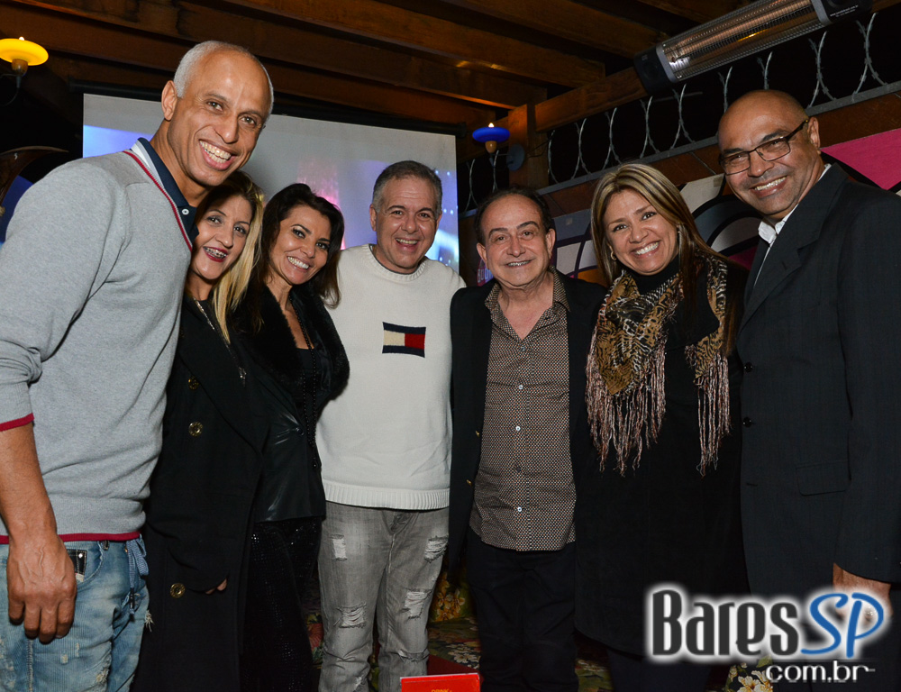 Noite do Pirulito com muito flash back animou o Akbar Lounge e Disco Noite do Pirulito com muito flash back animou o Akbar Lounge e Disco