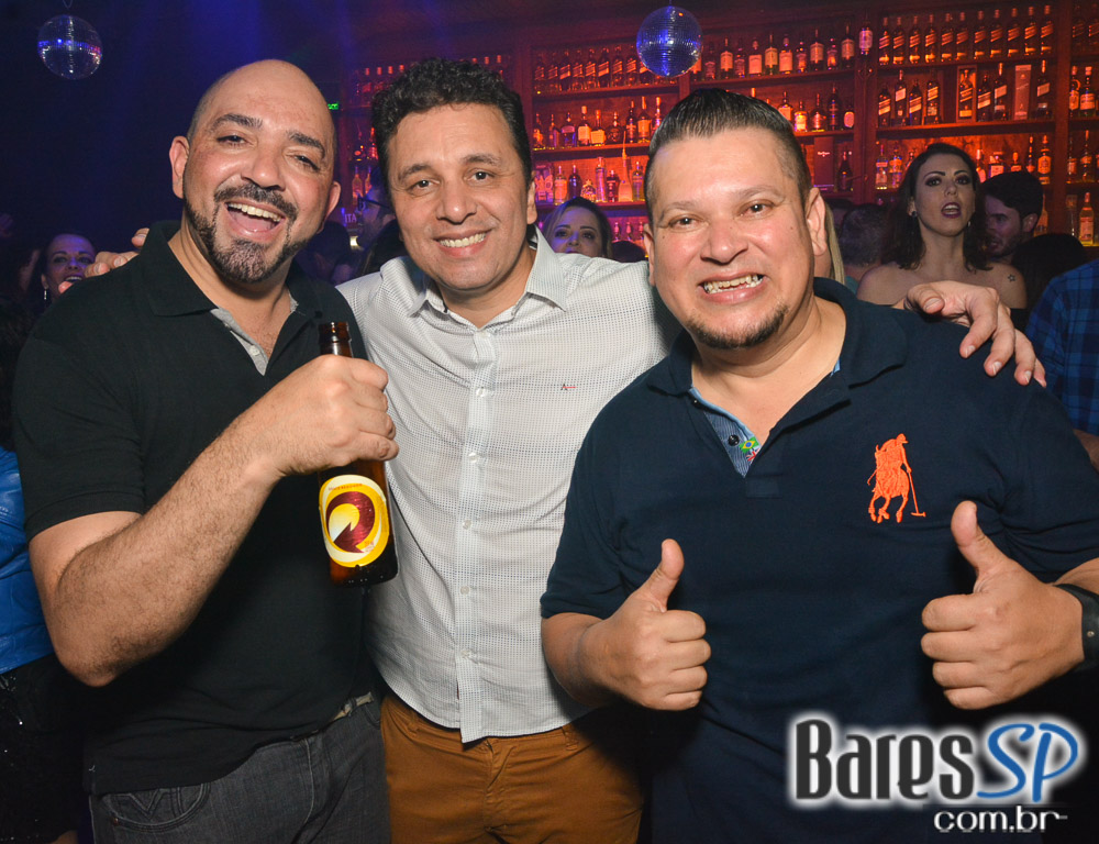 Akbar Lounge e Disco recebeu a Noite das Mulheres no sábado Akbar Lounge e Disco recebeu a Noite das Mulheres no sábado