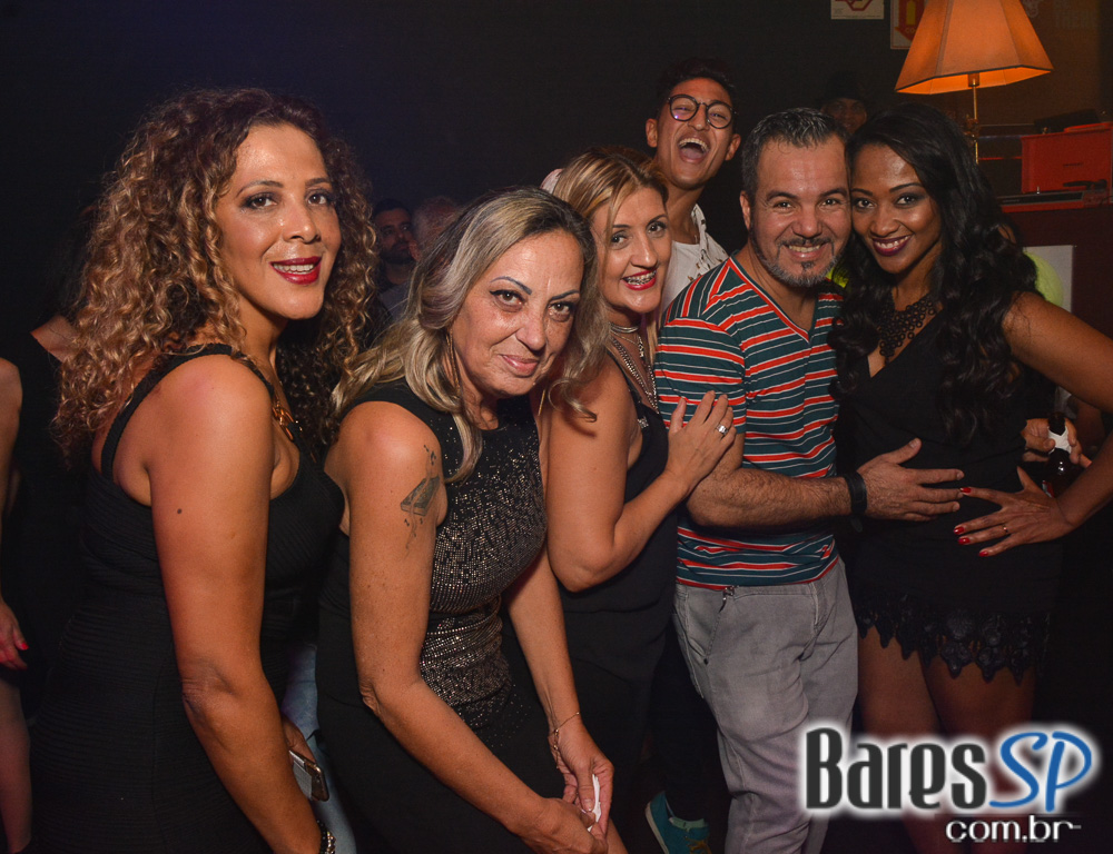 Akbar Lounge e Disco recebeu a Noite das Mulheres no sábado Akbar Lounge e Disco recebeu a Noite das Mulheres no sábado