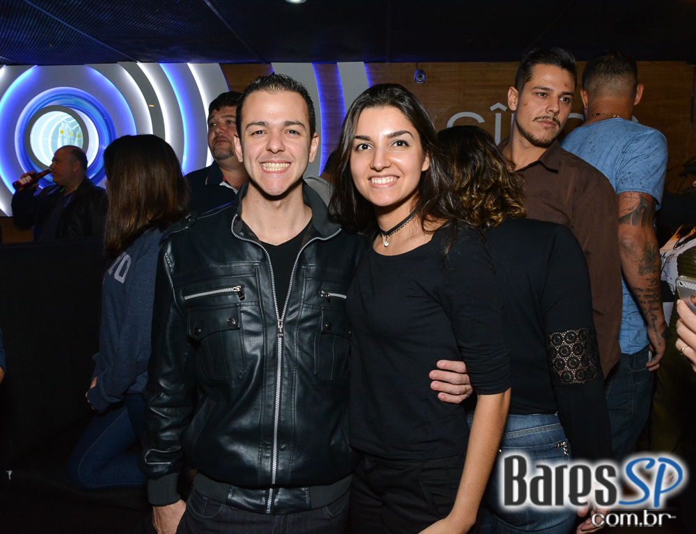 Anexo Brasa realizou projeto Old Friends Flashback com DJs Massa, Dunga e Vinícius no sábado Anexo Brasa realizou projeto Old Friends Flashback com DJs Massa, Dunga e Vinícius no sábado