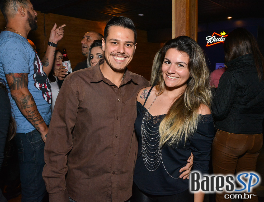 Anexo Brasa realizou projeto Old Friends Flashback com DJs Massa, Dunga e Vinícius no sábado Anexo Brasa realizou projeto Old Friends Flashback com DJs Massa, Dunga e Vinícius no sábado