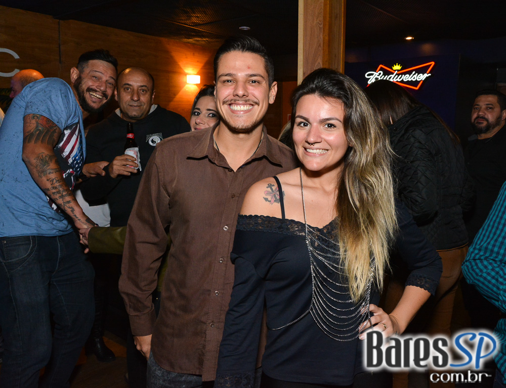 Anexo Brasa realizou projeto Old Friends Flashback com DJs Massa, Dunga e Vinícius no sábado Anexo Brasa realizou projeto Old Friends Flashback com DJs Massa, Dunga e Vinícius no sábado