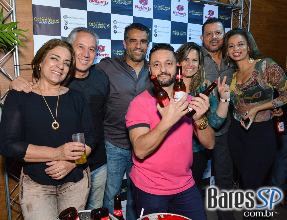 Anexo Brasa realizou projeto Old Friends Flashback com DJs Massa, Dunga e Vinícius no sábado Anexo Brasa realizou projeto Old Friends Flashback com DJs Massa, Dunga e Vinícius no sábado