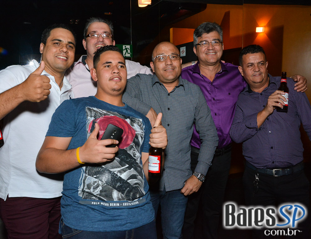 Anexo Brasa realizou projeto Old Friends Flashback com DJs Massa, Dunga e Vinícius no sábado Anexo Brasa realizou projeto Old Friends Flashback com DJs Massa, Dunga e Vinícius no sábado