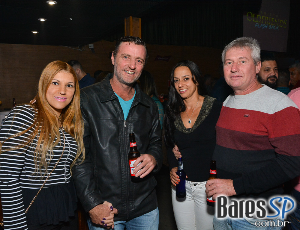 Anexo Brasa realizou projeto Old Friends Flashback com DJs Massa, Dunga e Vinícius no sábado Anexo Brasa realizou projeto Old Friends Flashback com DJs Massa, Dunga e Vinícius no sábado