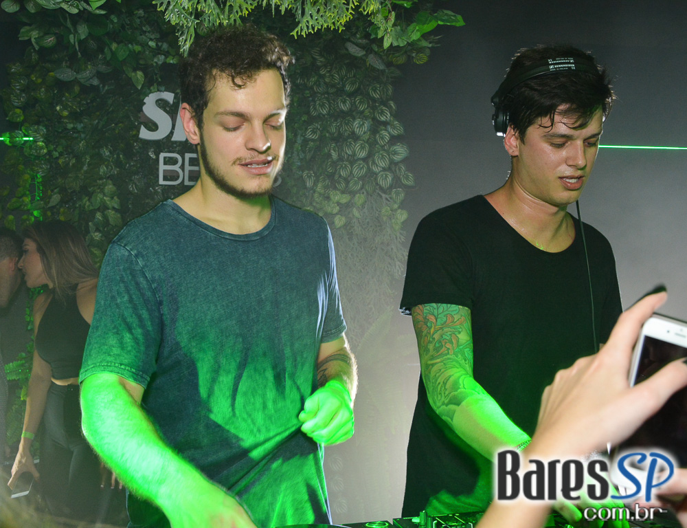 Segundo dia do Skol Beats Tower com Planta & Raiz, Emicida, Dropack, Liu e muito mais Segundo dia do Skol Beats Tower com Planta & Raiz, Emicida, Dropack, Liu e muito mais