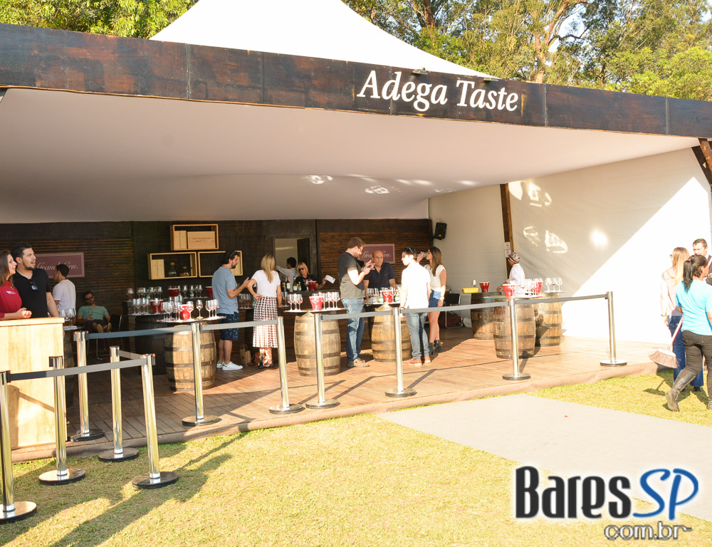 2ª edição do Taste Of São Paulo reuniu restaurantes e chefs no Clube Hípico de Santo Amaro 2ª edição do Taste Of São Paulo reuniu restaurantes e chefs no Clube Hípico de Santo Amaro