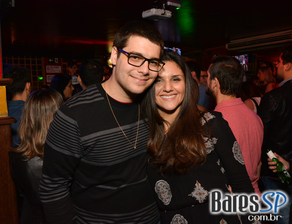 William Kim e banda Monk tocaram clássicos do pop rock no Republic Pub William Kim e banda Monk tocaram clássicos do pop rock no Republic Pub