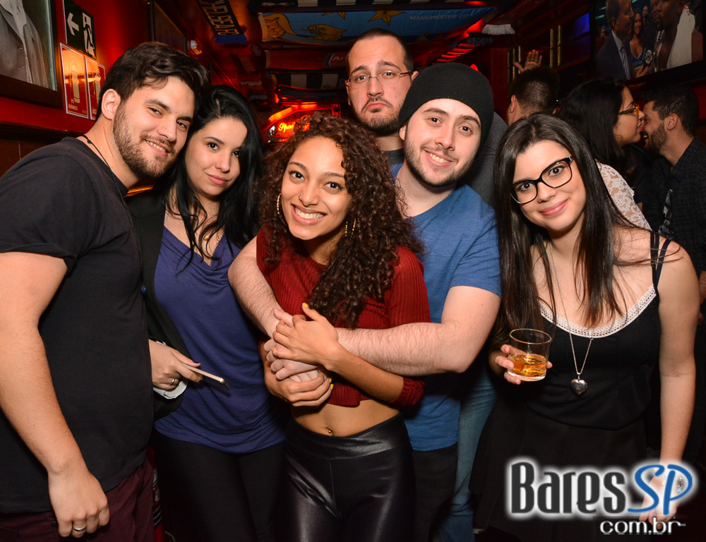 William Kim e banda Monk tocaram clássicos do pop rock no Republic Pub William Kim e banda Monk tocaram clássicos do pop rock no Republic Pub