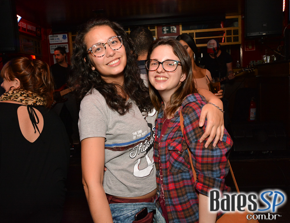 Sal Vincent e banda Bubbles tocaram muito pop rock no Republic Pub Sal Vincent e banda Bubbles tocaram muito pop rock no Republic Pub