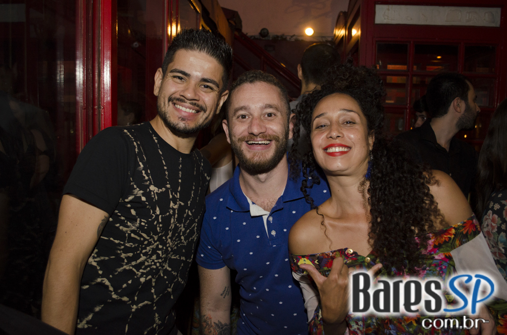 Bandas Vai Ter Rock e Mordy Rex comandaram a noite do Republic Pub Bandas Vai Ter Rock e Mordy Rex comandaram a noite do Republic Pub