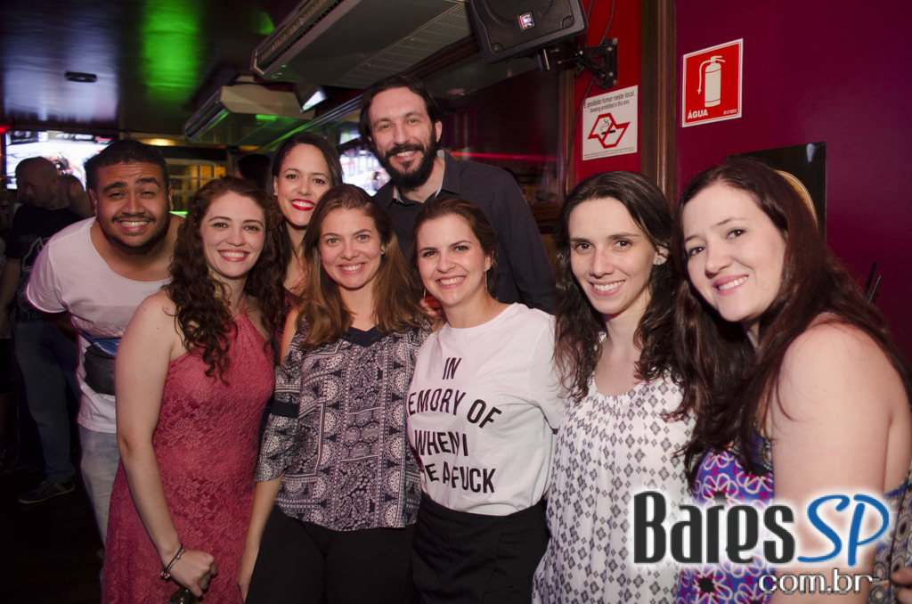 Banda Summer Beats e Sal Vincent com pop rock no Republic Pub Banda Summer Beats e Sal Vincent com pop rock no Republic Pub