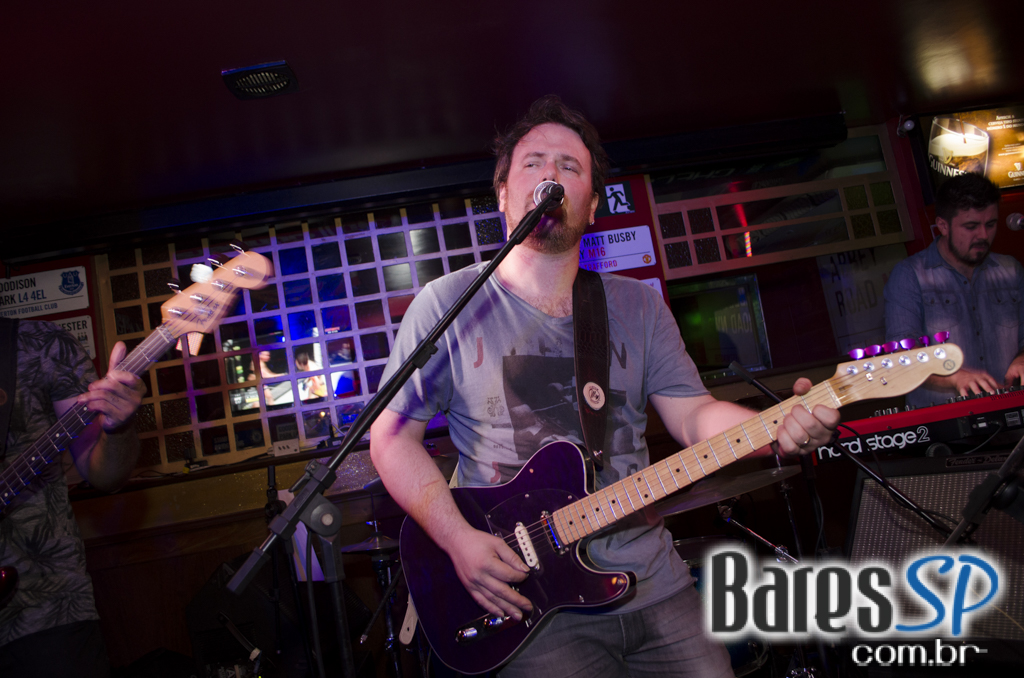 Banda Summer Beats e Sal Vincent com pop rock no Republic Pub Banda Summer Beats e Sal Vincent com pop rock no Republic Pub