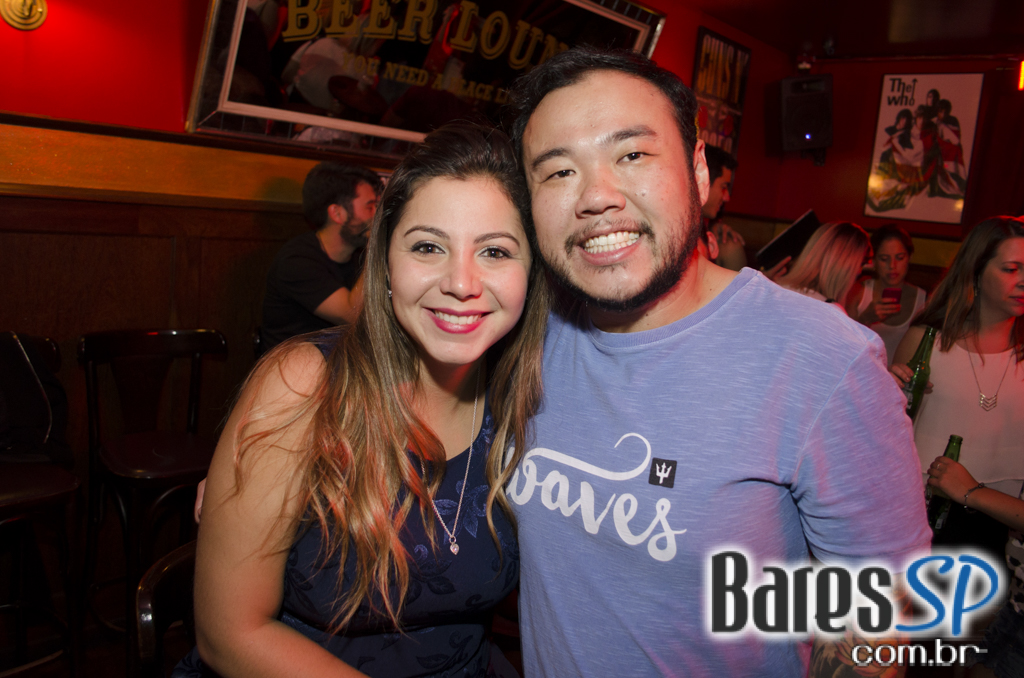 Banda Burnz e William Kim comandaram a noite do Republic Pub Banda Burnz e William Kim comandaram a noite do Republic Pub