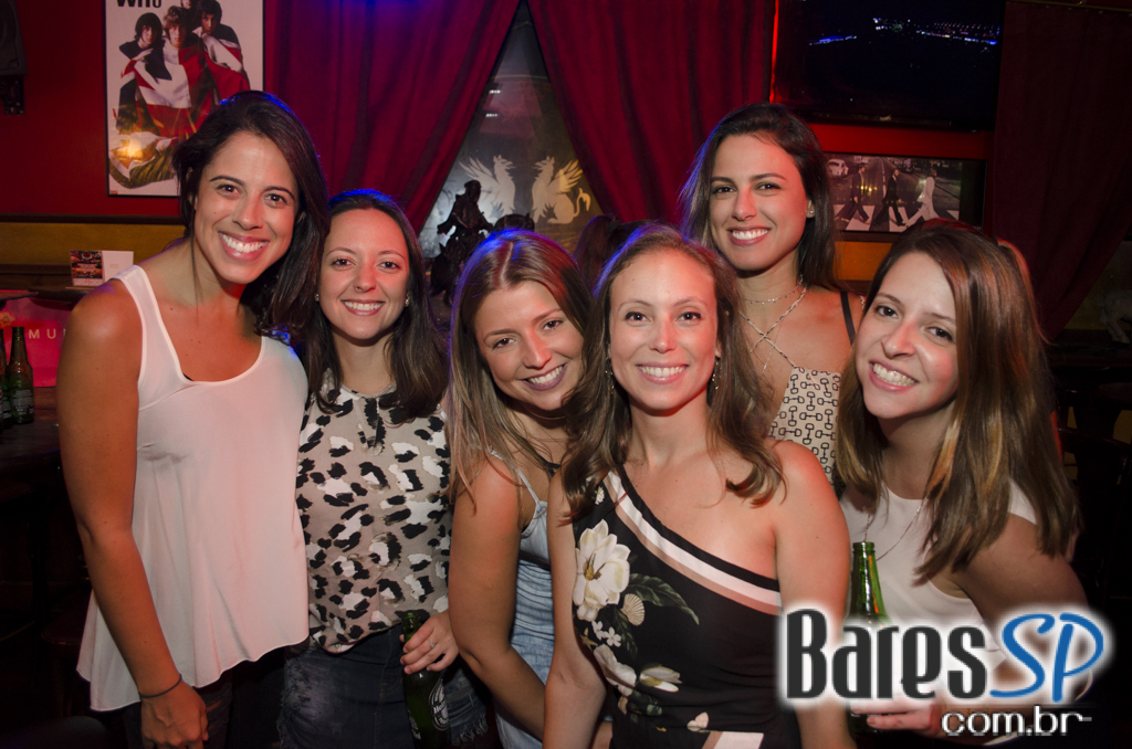 Banda Burnz e William Kim comandaram a noite do Republic Pub Banda Burnz e William Kim comandaram a noite do Republic Pub