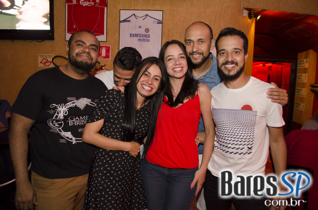 Banda Burnz e William Kim comandaram a noite do Republic Pub Banda Burnz e William Kim comandaram a noite do Republic Pub