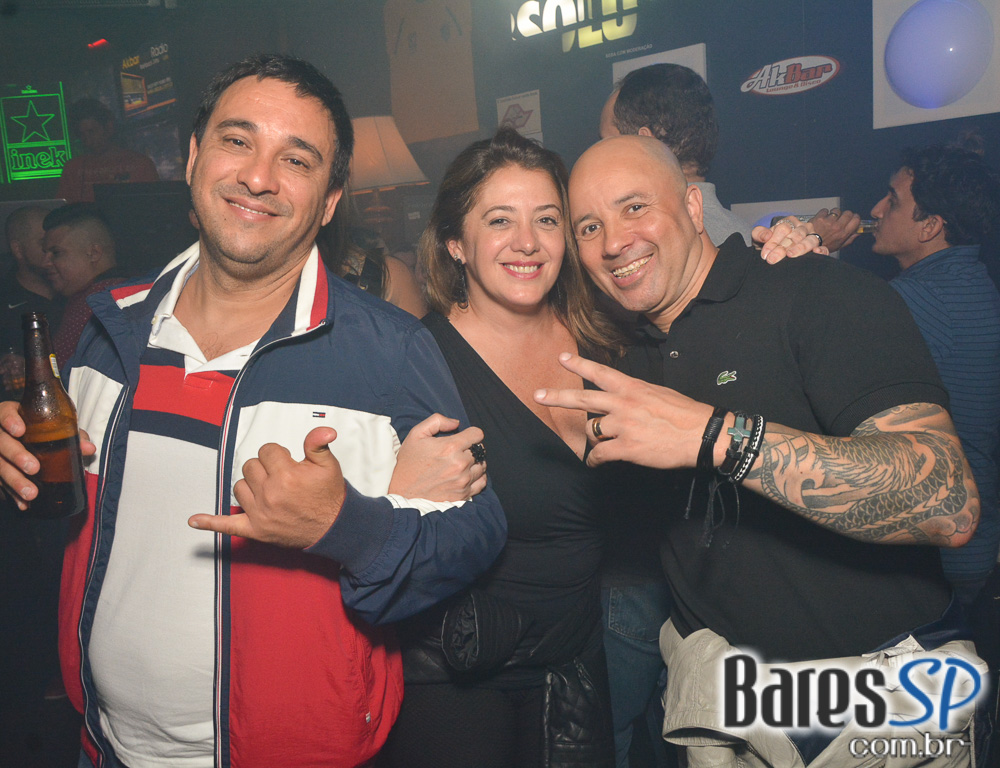 Akbar Lounge e Disco recebeu esse sábado a Noite do Preto e Branco com muito flash back Akbar Lounge e Disco recebeu esse sábado a Noite do Preto e Branco com muito flash back