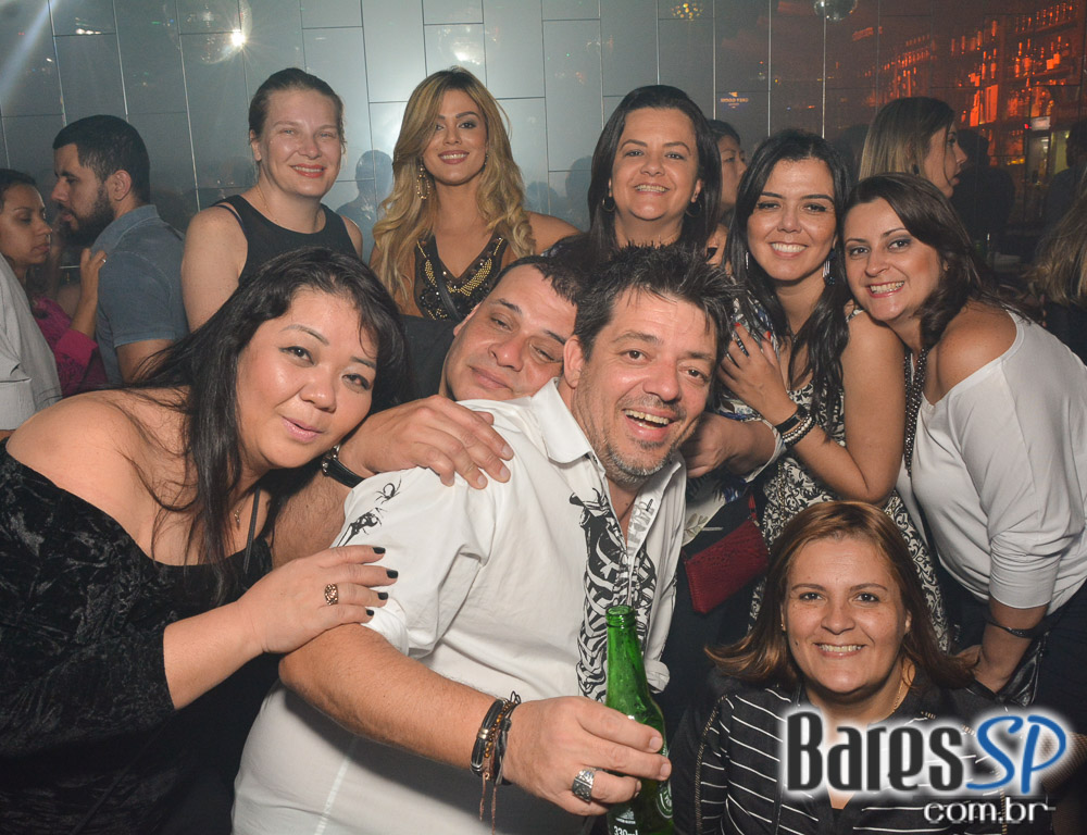 Akbar Lounge e Disco recebeu esse sábado a Noite do Preto e Branco com muito flash back Akbar Lounge e Disco recebeu esse sábado a Noite do Preto e Branco com muito flash back