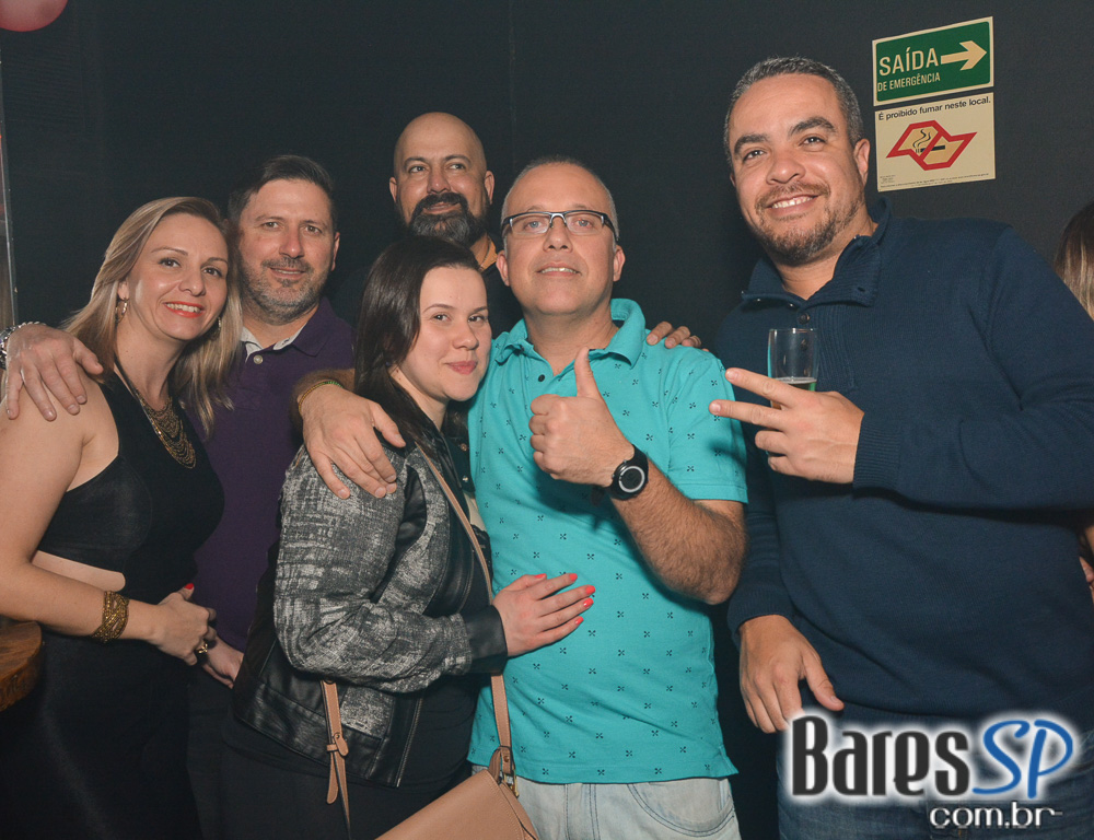 Akbar Lounge e Disco recebeu esse sábado a Noite do Preto e Branco com muito flash back Akbar Lounge e Disco recebeu esse sábado a Noite do Preto e Branco com muito flash back