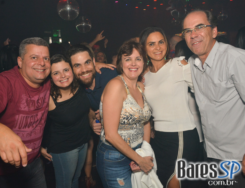 Akbar Lounge e Disco recebeu esse sábado a Noite do Preto e Branco com muito flash back Akbar Lounge e Disco recebeu esse sábado a Noite do Preto e Branco com muito flash back