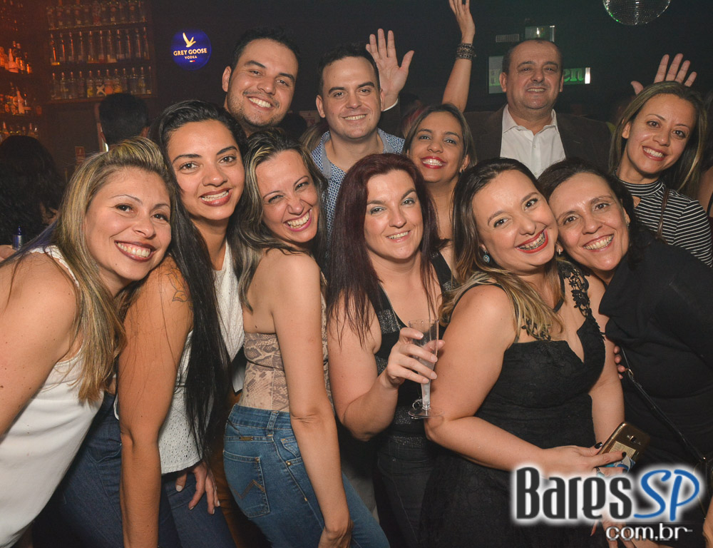 Akbar Lounge e Disco recebeu esse sábado a Noite do Preto e Branco com muito flash back Akbar Lounge e Disco recebeu esse sábado a Noite do Preto e Branco com muito flash back