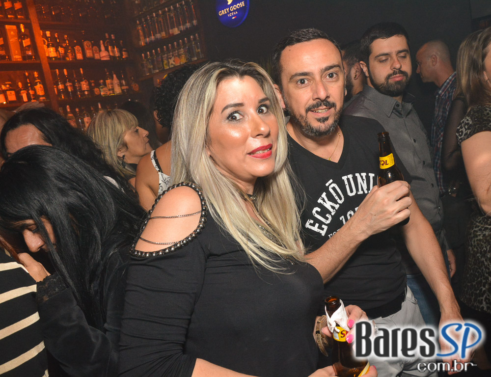 Akbar Lounge e Disco recebeu esse sábado a Noite do Preto e Branco com muito flash back Akbar Lounge e Disco recebeu esse sábado a Noite do Preto e Branco com muito flash back