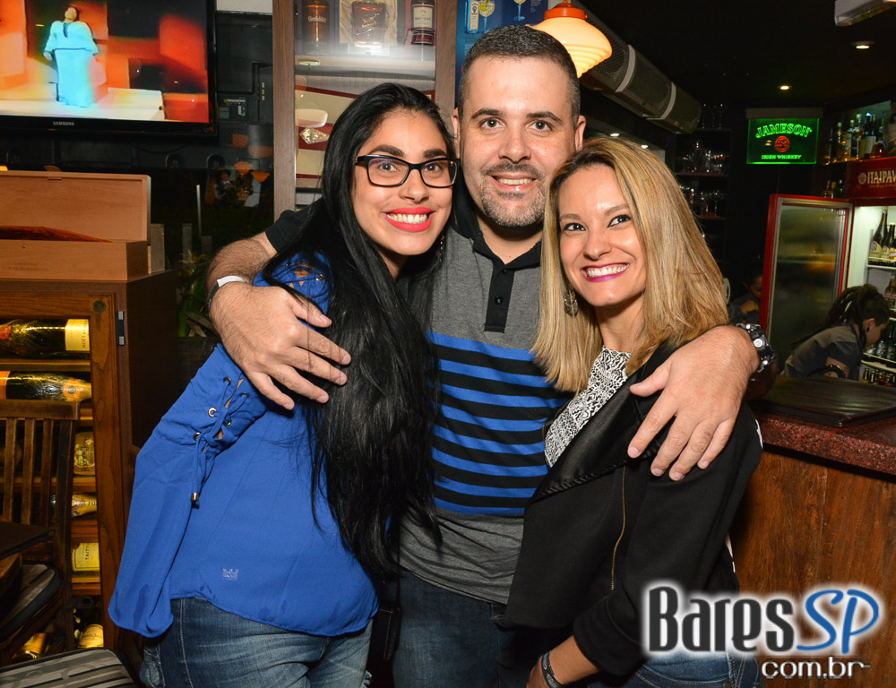 Akbar Lounge e Disco recebeu esse sábado a Noite do Preto e Branco com muito flash back Akbar Lounge e Disco recebeu esse sábado a Noite do Preto e Branco com muito flash back