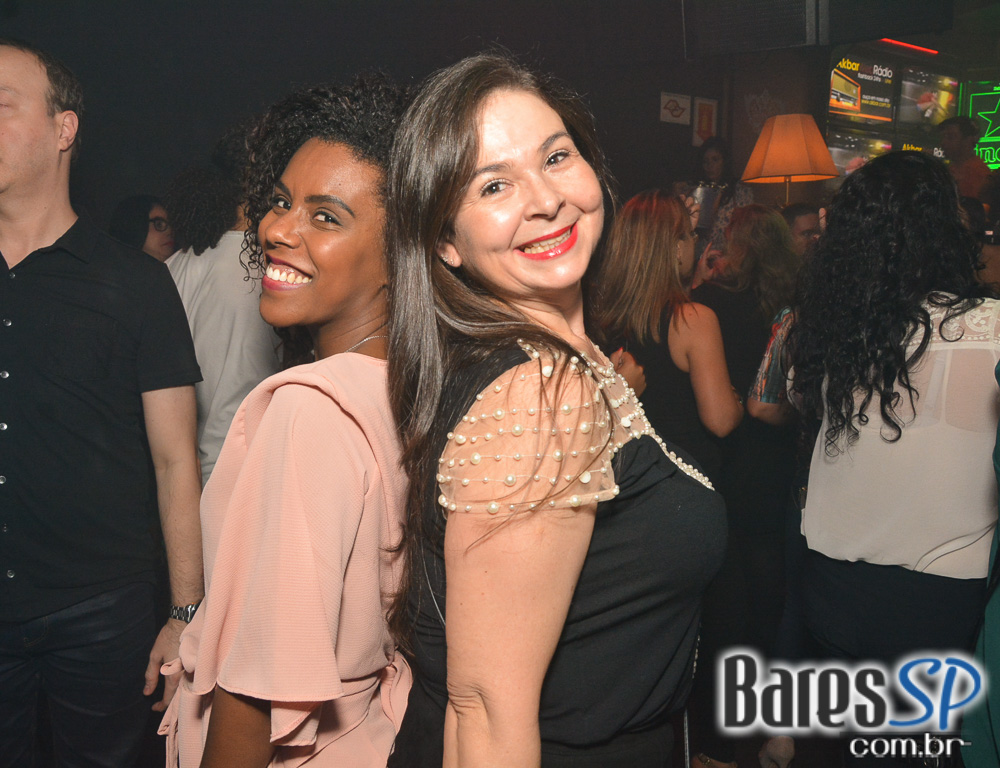 Akbar Lounge e Disco recebeu esse sábado a Noite do Preto e Branco com muito flash back Akbar Lounge e Disco recebeu esse sábado a Noite do Preto e Branco com muito flash back