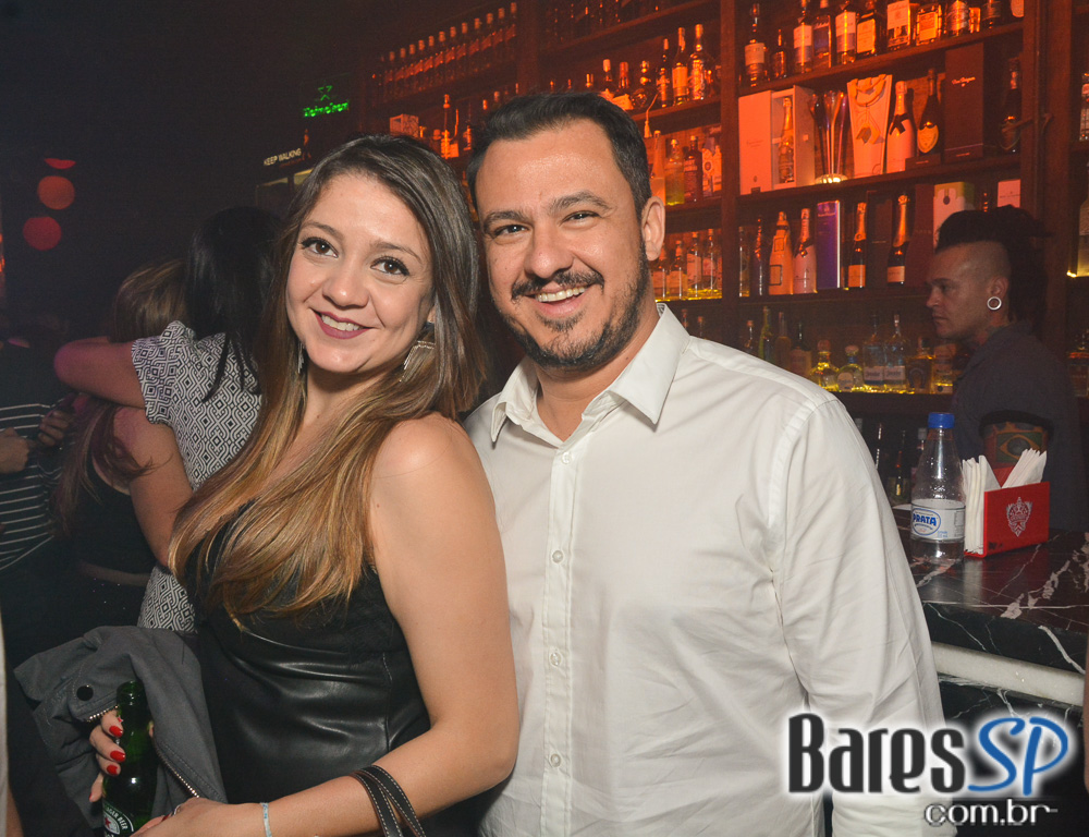 Akbar Lounge e Disco recebeu esse sábado a Noite do Preto e Branco com muito flash back Akbar Lounge e Disco recebeu esse sábado a Noite do Preto e Branco com muito flash back