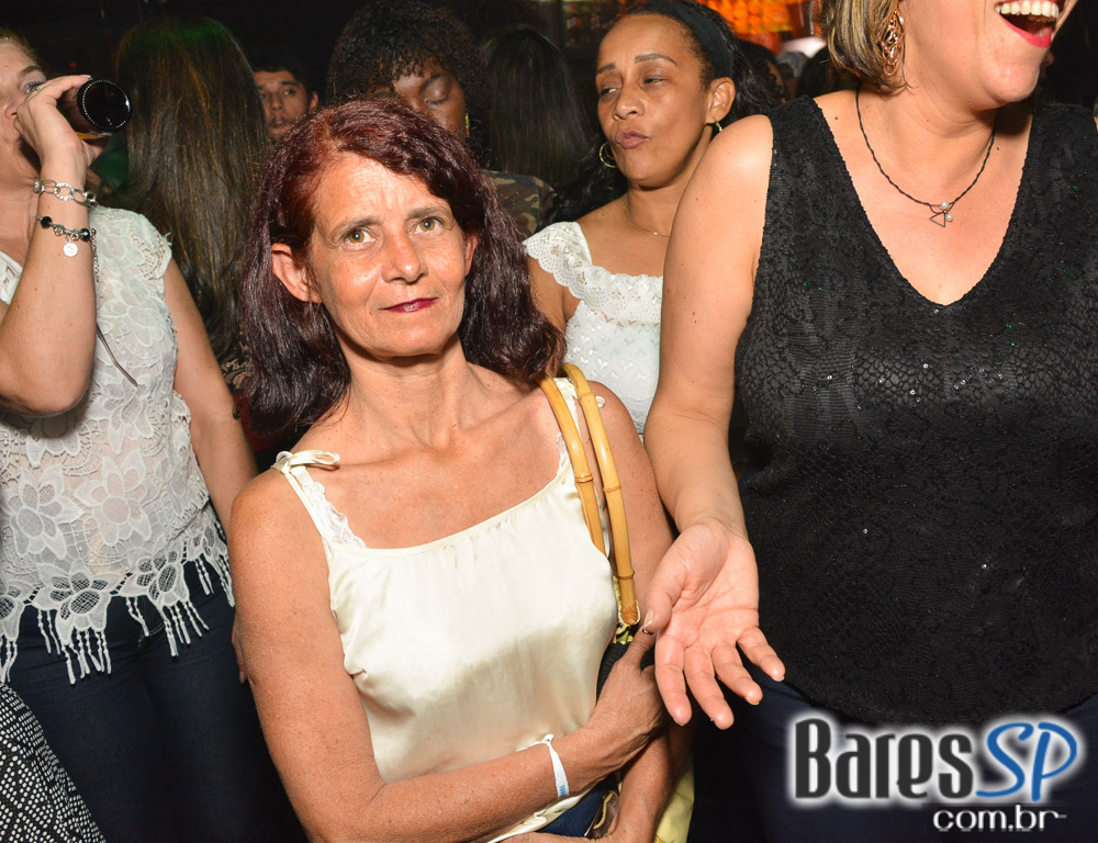 Baile das Antigas 12ª edição com DJs Silvinho, Katatau e Zhenna no Akbar Lounge e Disco Baile das Antigas 12ª edição com DJs Silvinho, Katatau e Zhenna no Akbar Lounge e Disco