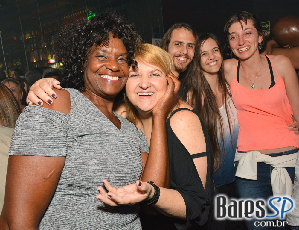 Baile das Antigas 12ª edição com DJs Silvinho, Katatau e Zhenna no Akbar Lounge e Disco Baile das Antigas 12ª edição com DJs Silvinho, Katatau e Zhenna no Akbar Lounge e Disco