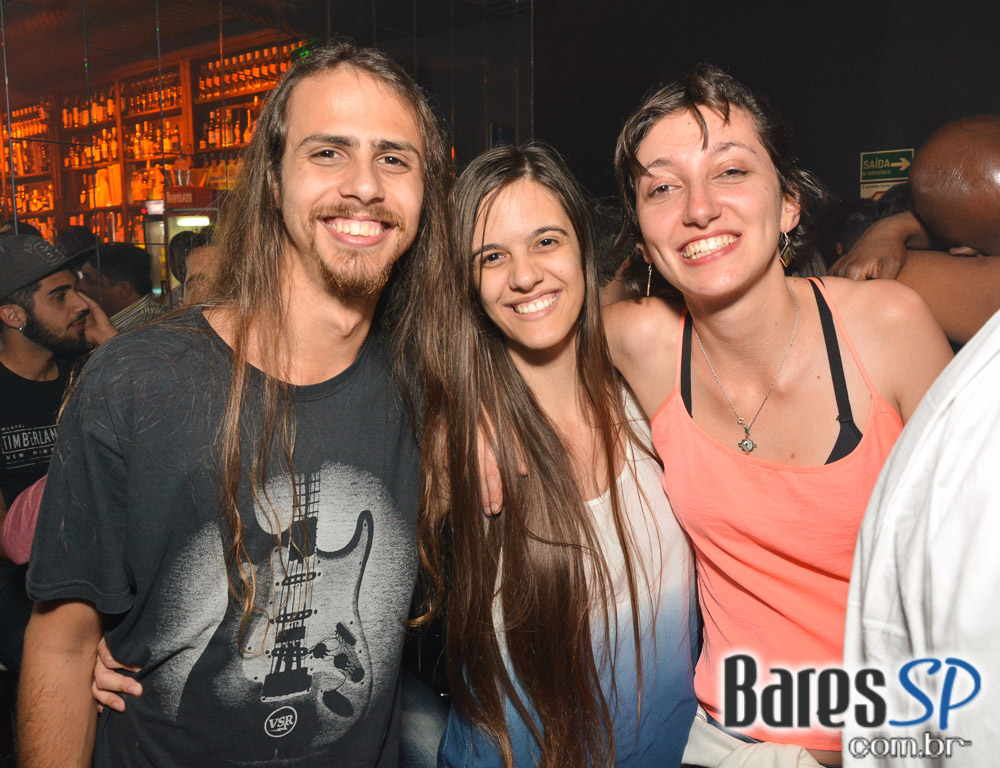 Baile das Antigas 12ª edição com DJs Silvinho, Katatau e Zhenna no Akbar Lounge e Disco Baile das Antigas 12ª edição com DJs Silvinho, Katatau e Zhenna no Akbar Lounge e Disco