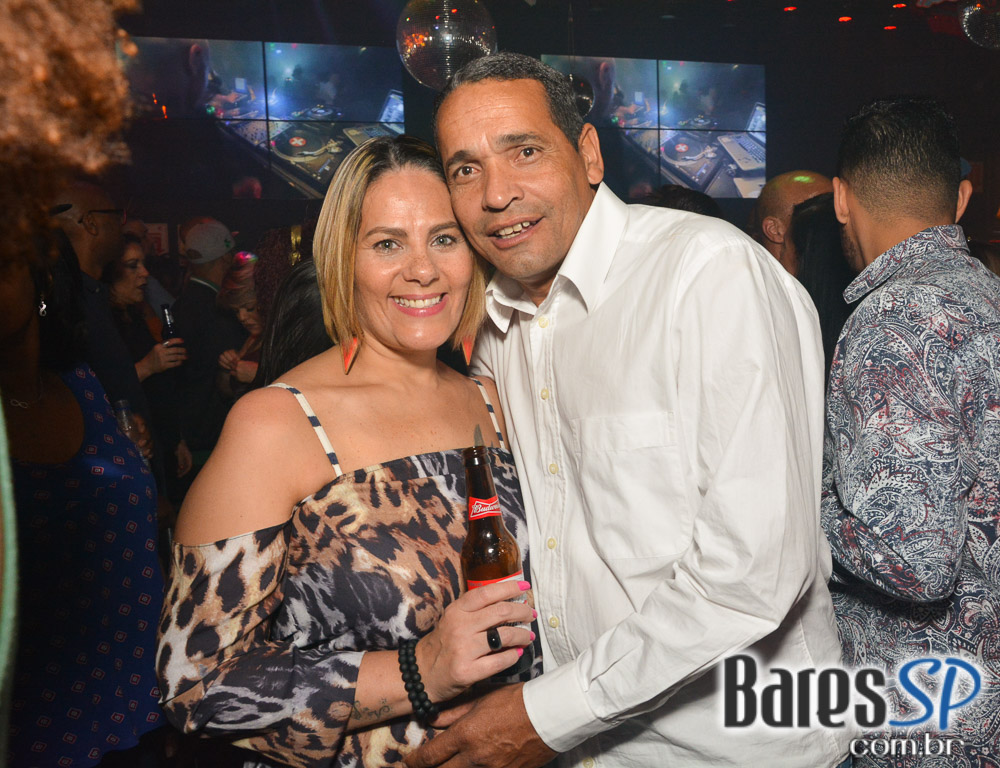 Baile das Antigas 12ª edição com DJs Silvinho, Katatau e Zhenna no Akbar Lounge e Disco Baile das Antigas 12ª edição com DJs Silvinho, Katatau e Zhenna no Akbar Lounge e Disco