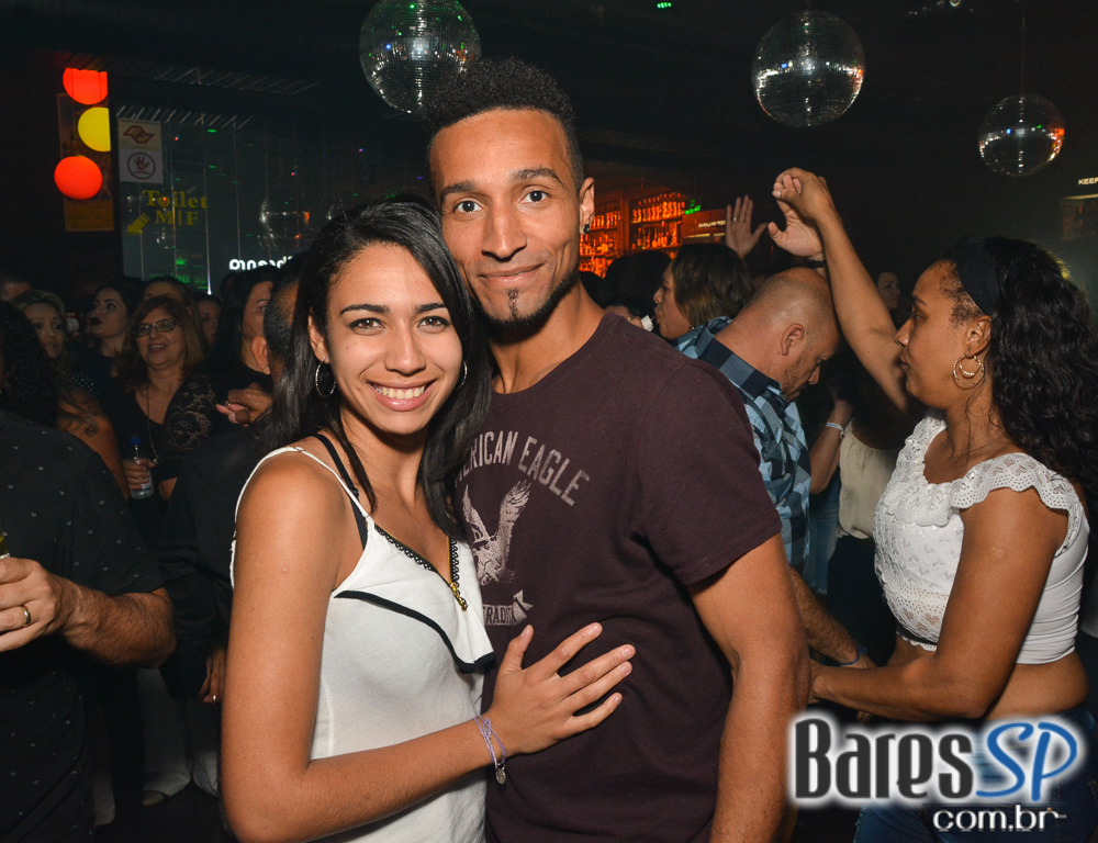 Baile das Antigas 12ª edição com DJs Silvinho, Katatau e Zhenna no Akbar Lounge e Disco Baile das Antigas 12ª edição com DJs Silvinho, Katatau e Zhenna no Akbar Lounge e Disco