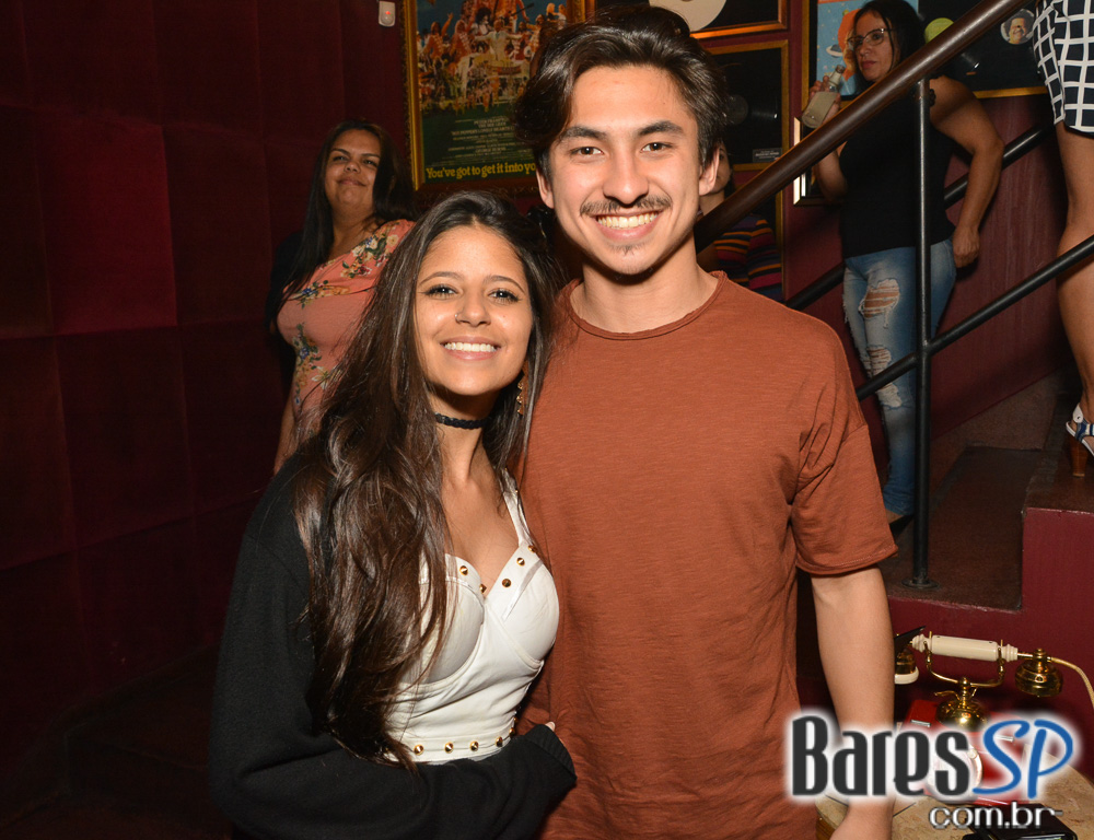 Baile das Antigas 12ª edição com DJs Silvinho, Katatau e Zhenna no Akbar Lounge e Disco Baile das Antigas 12ª edição com DJs Silvinho, Katatau e Zhenna no Akbar Lounge e Disco