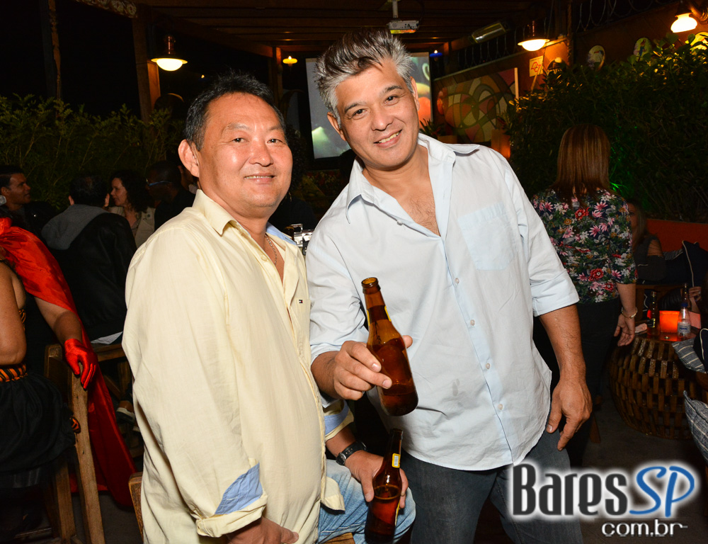 Baile das Antigas 12ª edição com DJs Silvinho, Katatau e Zhenna no Akbar Lounge e Disco Baile das Antigas 12ª edição com DJs Silvinho, Katatau e Zhenna no Akbar Lounge e Disco