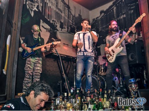 Carus Band comandou a noite com pop rock no palco do Dublin - St. Patrick's Week 2018