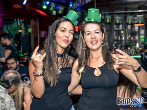 Bandas London Seven, Beds On Fire e Gaita de Fole animaram a sexta-feira do Kildare Irish Pub - St. Patrick's Week