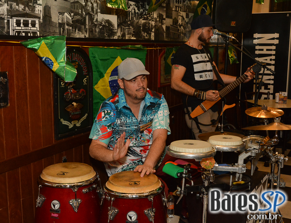 Mael Julia e Milton Santos se apresentam no BarBirô desta sexta-feira Mael Julia e Milton Santos se apresentam no BarBirô desta sexta-feira